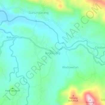Mapa topográfico Bantarujeg, altitude, relevo