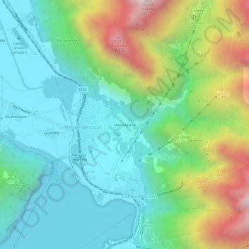 Mapa topográfico Mezzolpiano, altitude, relevo